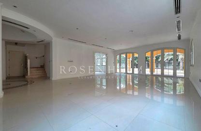Villa - 5 Bedrooms - 6 Bathrooms for rent in Legacy Large - Legacy - Jumeirah Park - Dubai