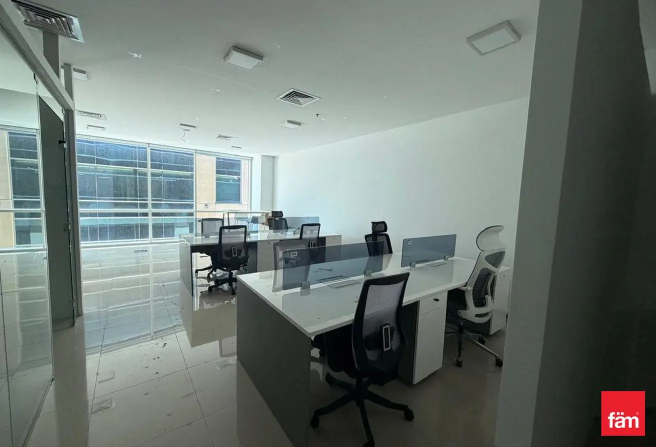 82808937 - Property Main Image