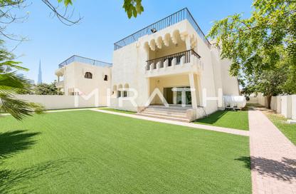 Villa - 4 Bedrooms - 5 Bathrooms for rent in Jumeirah 1 Villas - Jumeirah 1 - Jumeirah - Dubai