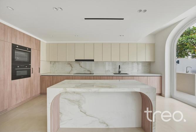 71117605 - Property Image 2