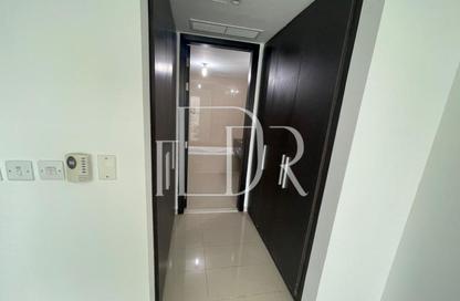Apartment - 3 Bedrooms - 4 Bathrooms for rent in RAK Tower - Marina Square - Al Reem Island - Abu Dhabi Apartment - 3 Bedrooms - 4 Bathrooms for rent in RAK Tower - Marina Square - Al Reem Island - Abu Dhabi