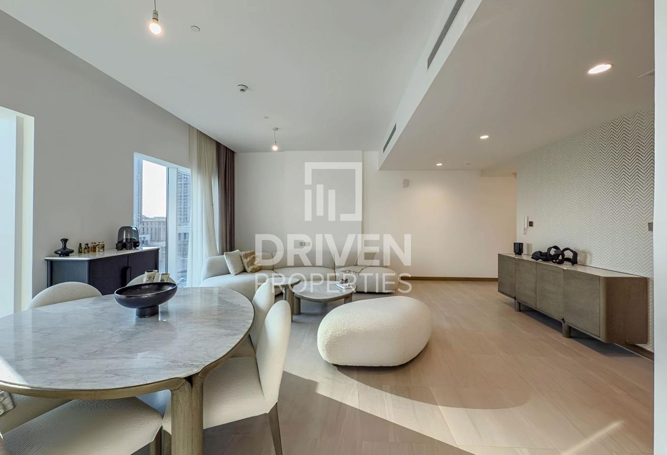 Corner Apt | Private Elevator | Canal View photo 4