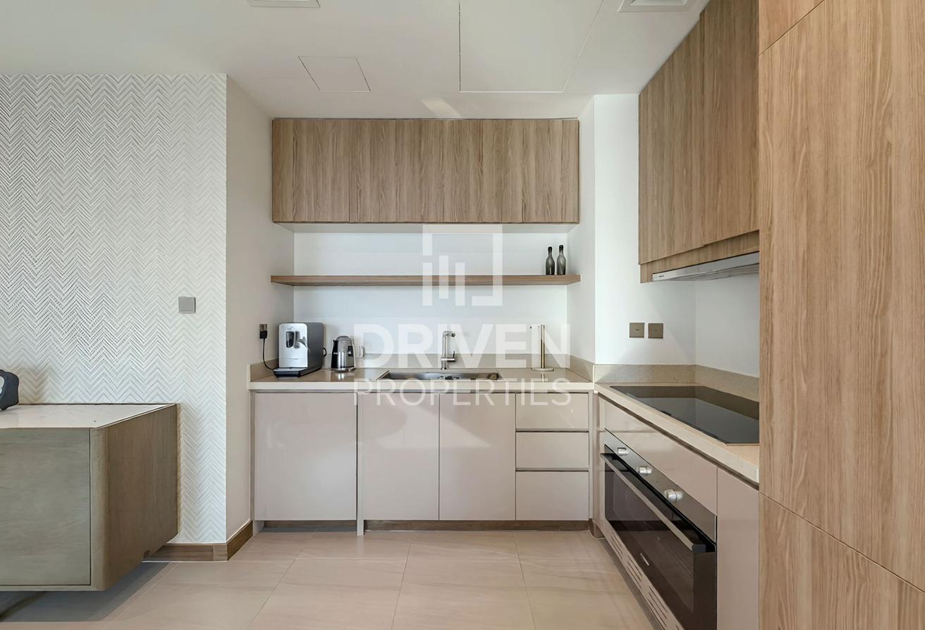 Corner Apt | Private Elevator | Canal View photo 7