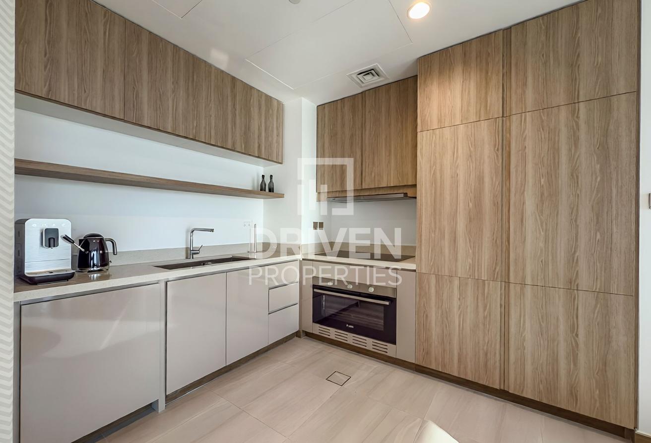 Corner Apt | Private Elevator | Canal View photo 6