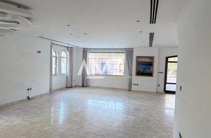 Villa - 4 - 5 for rent in District 3 - Jumeirah Park - Dubai