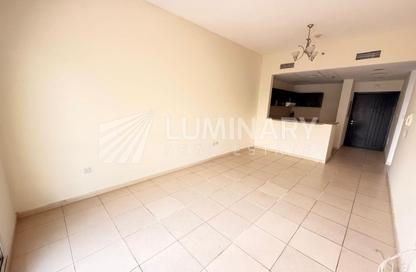 Apartment - 1 Bedroom - 2 Bathrooms for rent in Mazaya 10A - Queue Point - Liwan - Dubai