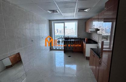 Apartment - 3 Bedrooms - 3 Bathrooms for rent in Crystal Plaza - Al Majaz 1 - Al Majaz - Sharjah Apartment - 3 Bedrooms - 3 Bathrooms for rent in Crystal Plaza - Al Majaz 1 - Al Majaz - Sharjah