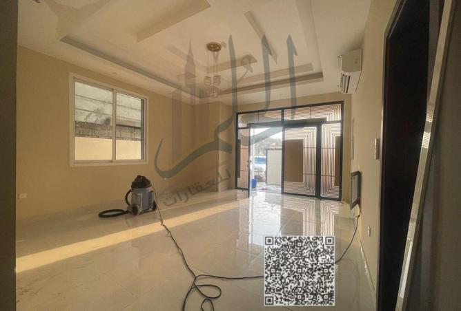 121107000 - Property Main Image