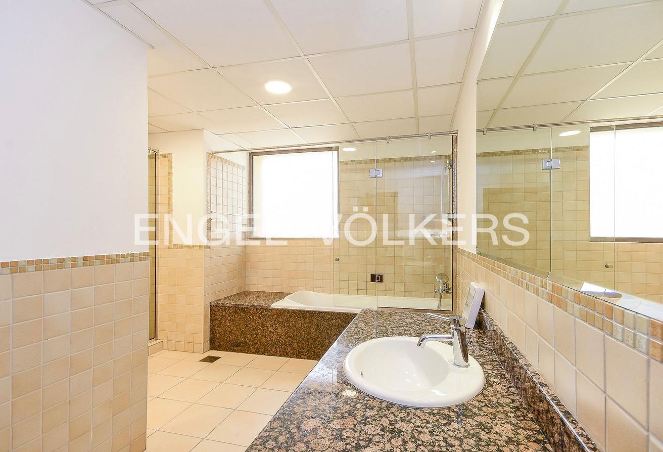 High Floor I Unfurnished I Specious Layout photo 20