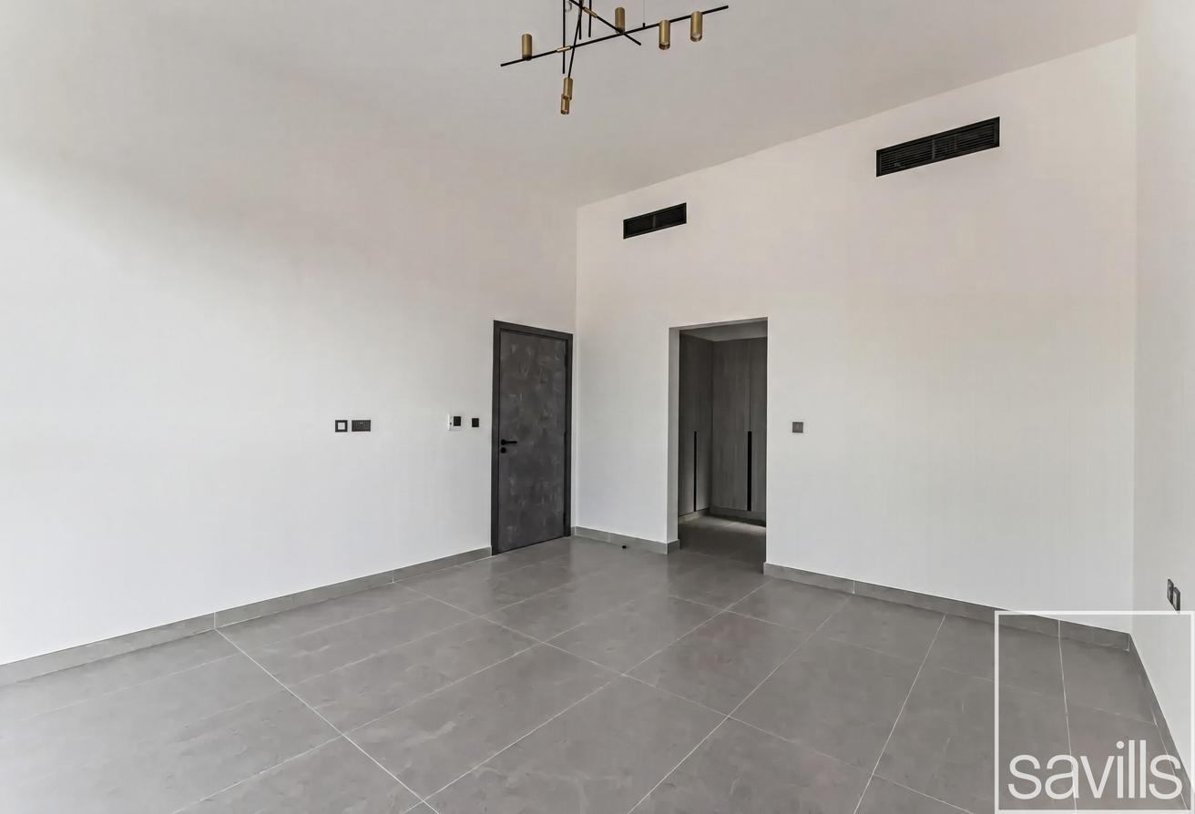 Large Villa | Private Elevator | 4 Cheques photo 13