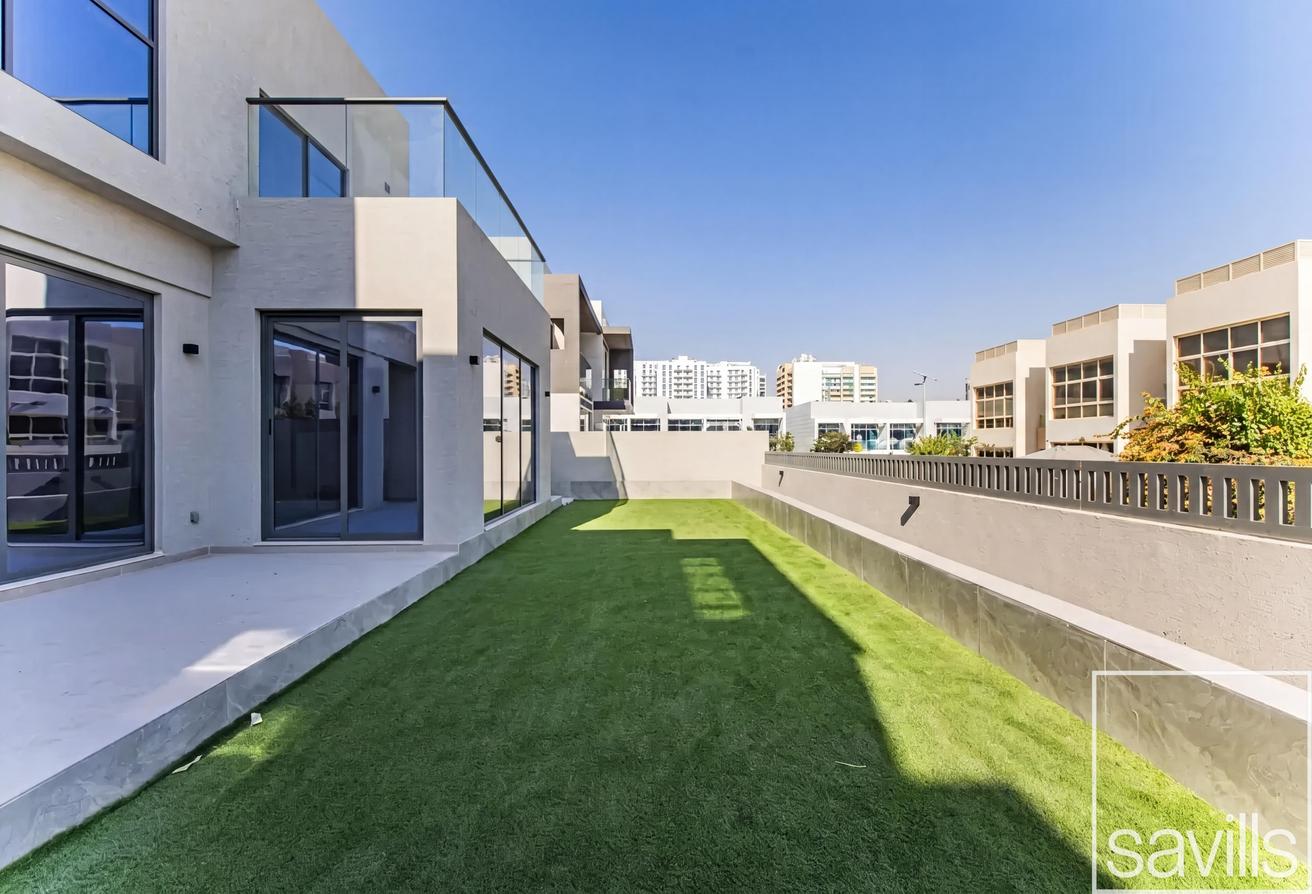 Large Villa | Private Elevator | 4 Cheques photo 18