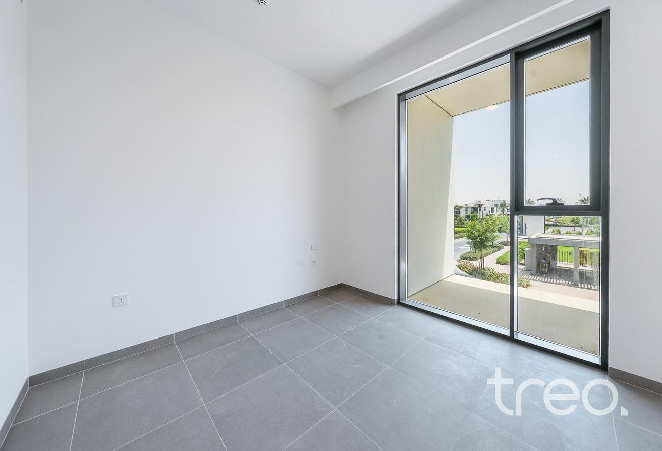 5 Bedroom Villa I Premium Location I JUNE photo 8