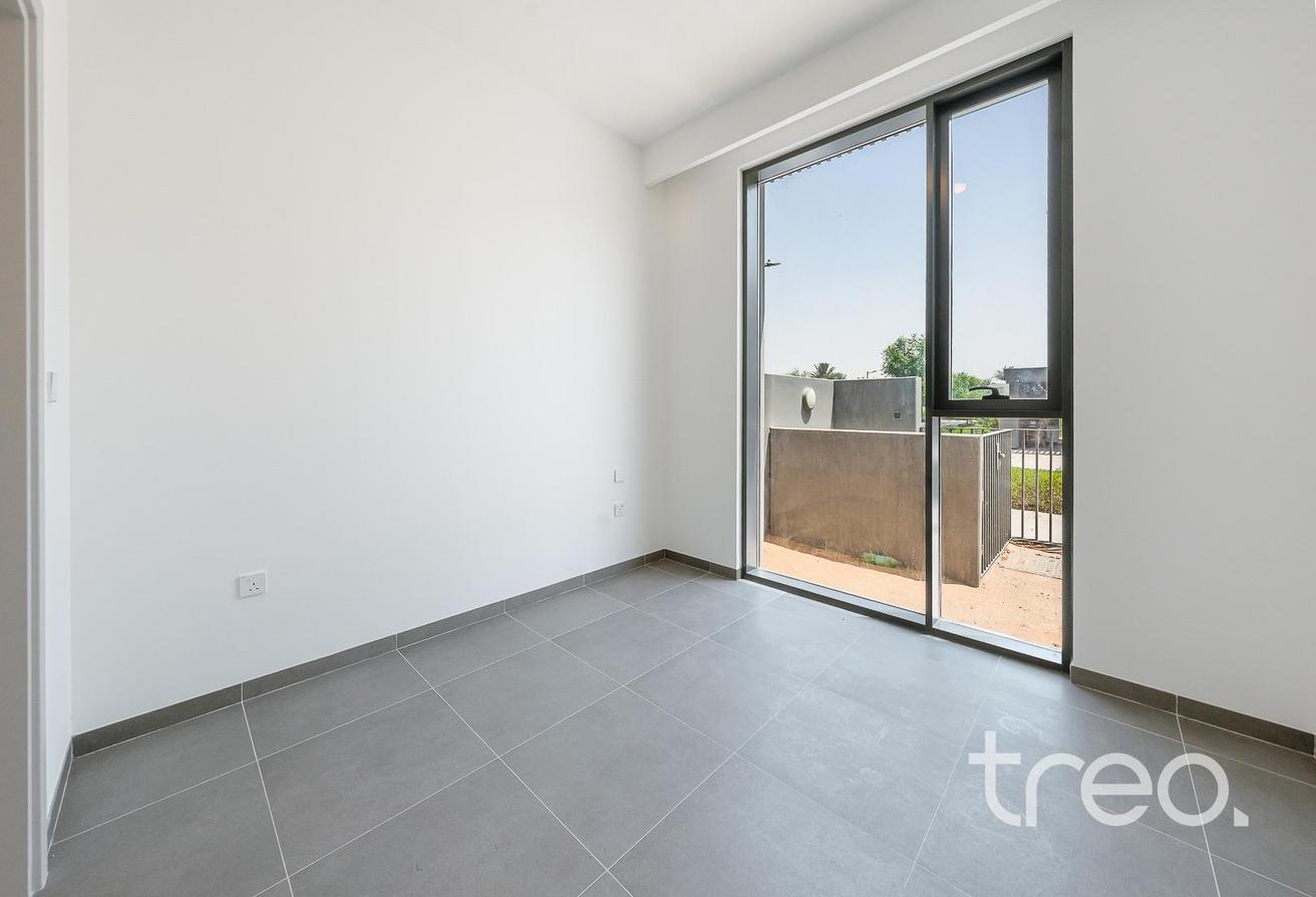 5 Bedroom Villa I Premium Location I JUNE photo 5