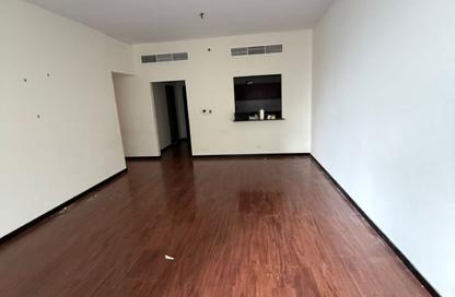 Apartment - 2 - 4 for rent in Green Lakes Towers 1 - Green Lakes Towers - JLT Cluster S - Jumeirah Lake Towers - Dubai Apartment - 2 - 4 for rent in Green Lakes Towers 1 - Green Lakes Towers - JLT Cluster S - Jumeirah Lake Towers - Dubai