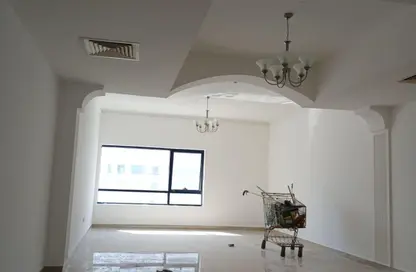 Apartment - 3 Bedrooms - 3 Bathrooms for rent in Al Taawun - Sharjah
