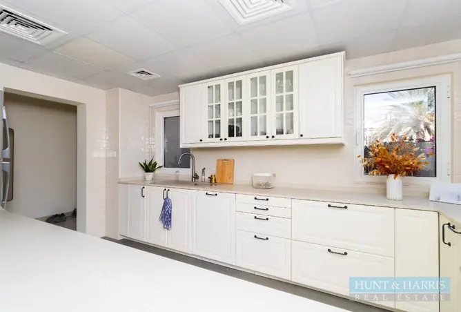 132006237 - Property Image 2