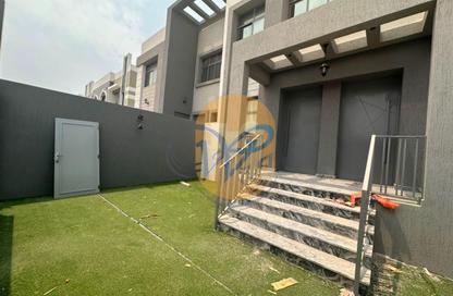 Villa - 4 Bedrooms - 5 Bathrooms for rent in Khuzam - Ras Al Khaimah
