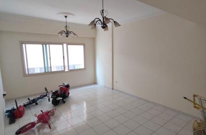 Apartment - 1 Bedroom - 1 Bathroom for rent in Thuraya Al Majaz Building - Al Majaz 3 - Al Majaz - Sharjah Apartment - 1 Bedroom - 1 Bathroom for rent in Thuraya Al Majaz Building - Al Majaz 3 - Al Majaz - Sharjah