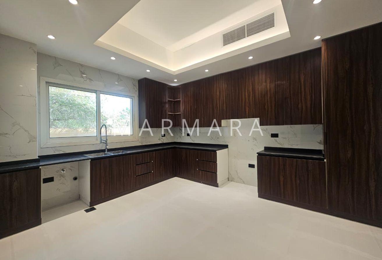 Spacious Renovated Independent villa |Private pool photo 8