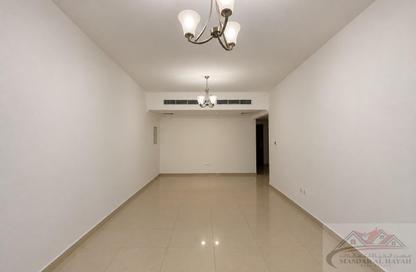 Apartment - 2 - 3 for rent in Muwaileh 29 Building - Muwaileh - Sharjah