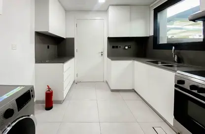 تاون هاوس - 2 غرف نوم - 4 حمامات للايجار في سراب 2 - الجادة - الشارقة