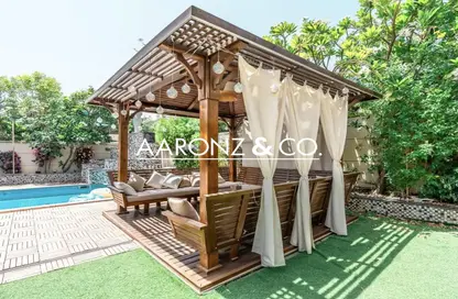 Villa - 4 Bedrooms - 5 Bathrooms for rent in District 3 - Jumeirah Park - Dubai