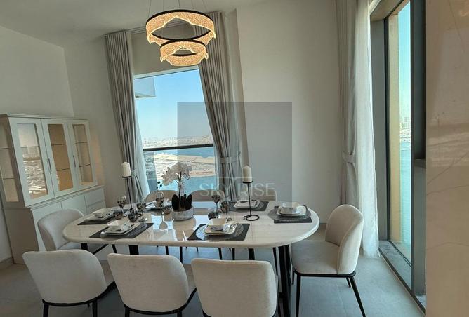3BR Fully Furnished | Sea View | 2 Parkings photo 2
