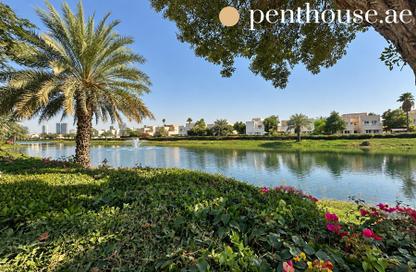Villa - 4 - 5 for sale in Meadows 7 - Meadows - Dubai