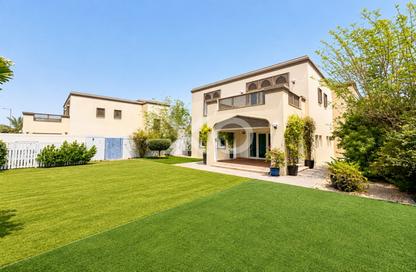 Villa - 3 Bedrooms - 4 Bathrooms for rent in District 6 - Jumeirah Park - Dubai
