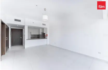 شقة - غرفة نوم - 2 حمامات للايجار في مبنى ربدان - موتور سيتي - دبي