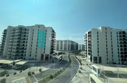 Apartment - 3 Bedrooms - 5 Bathrooms for sale in Waters Edge - Yas Island - Abu Dhabi Apartment - 3 Bedrooms - 5 Bathrooms for sale in Waters Edge - Yas Island - Abu Dhabi