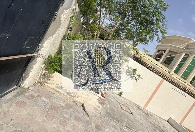 98245853 - Property Image 3
