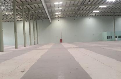 Warehouse - Studio for rent in Umm Al Thuoob - Umm Al Quwain