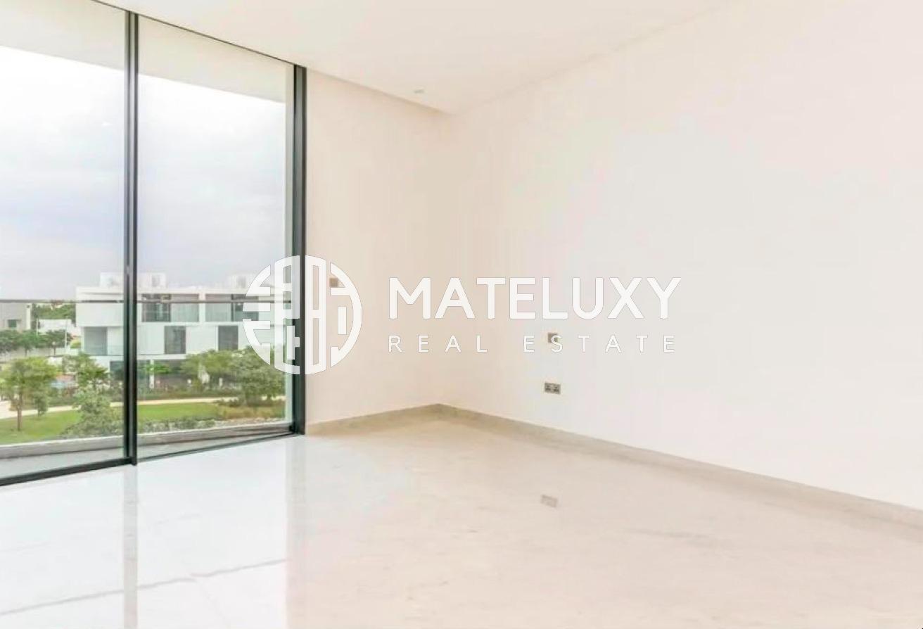 Rare Corner Unit | Park Side | Exclusive photo 12