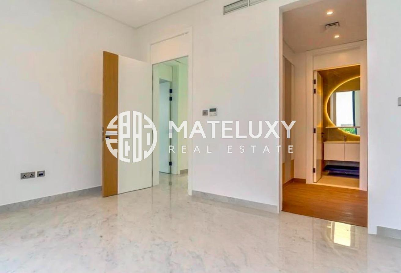 Rare Corner Unit | Park Side | Exclusive photo 14