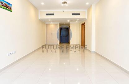 Apartment - 1 - 2 for rent in Abdul Rahim Mohd Al Zarooni Building - Al Mankhool - Bur Dubai - Dubai