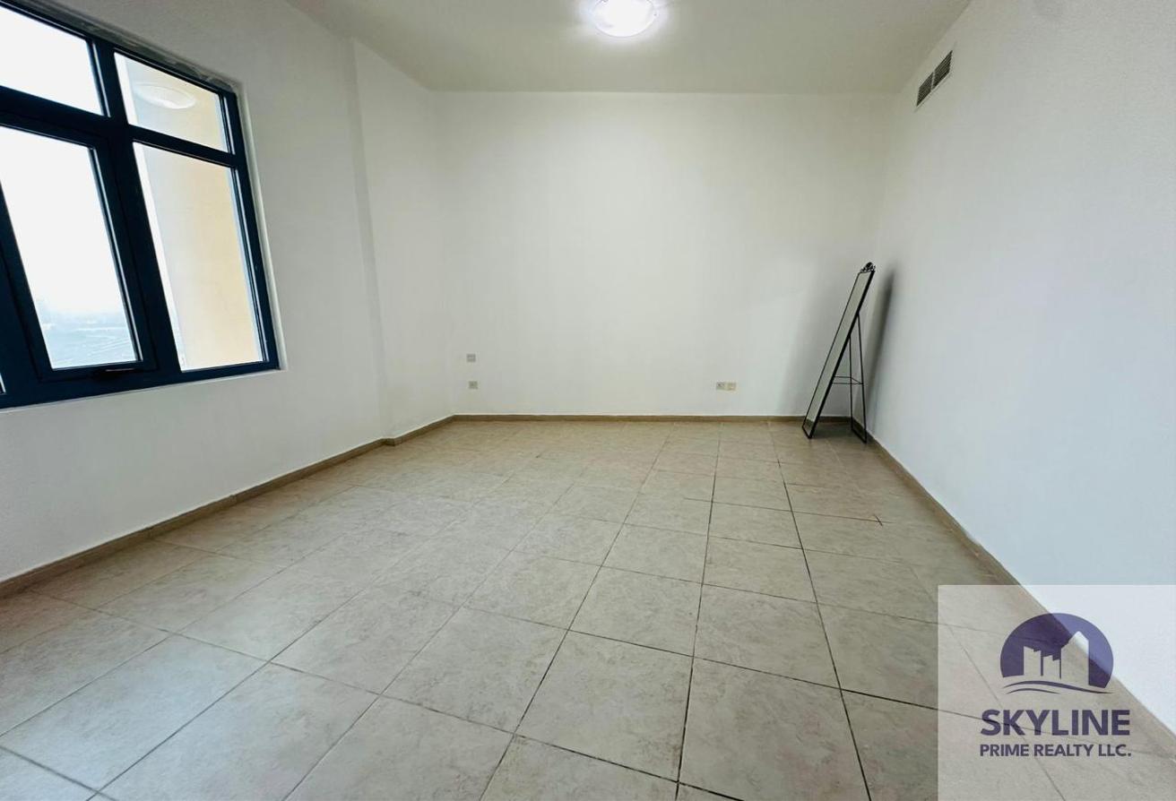 SPACIOUS LAYOUT l READY TO MOVE l VACANT photo 6