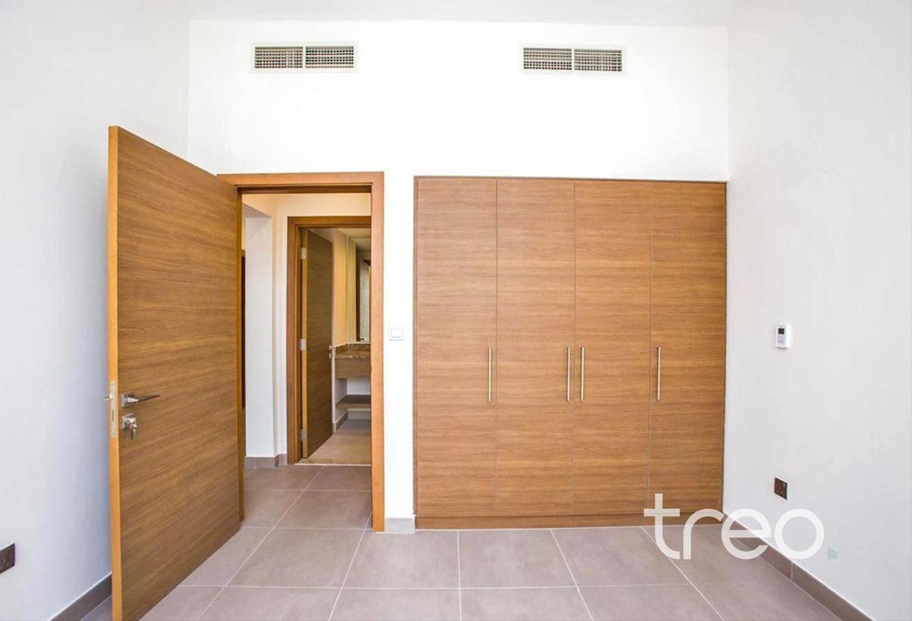 Parkview | Amazing Location | Vacant Now photo 6