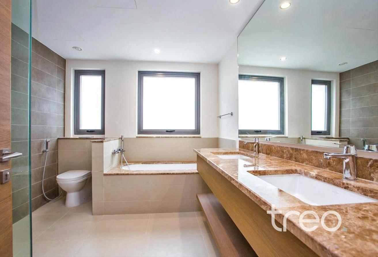Parkview | Amazing Location | Vacant Now photo 14