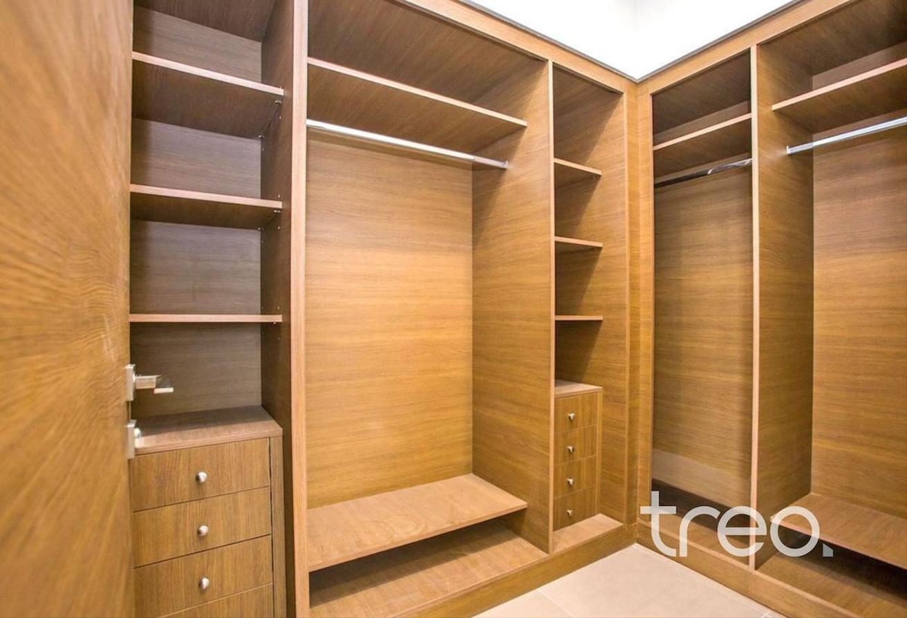 Parkview | Amazing Location | Vacant Now photo 13