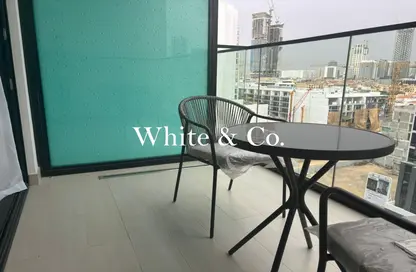 Apartment - 1 Bathroom for rent in Binghatti Azure - District 16 - Jumeirah Village Circle - Dubai