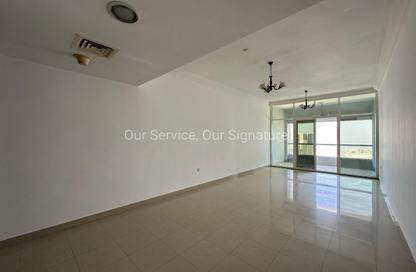 Apartment - 3 Bedrooms - 4 Bathrooms for rent in New Al Taawun Road - Al Taawun - Sharjah