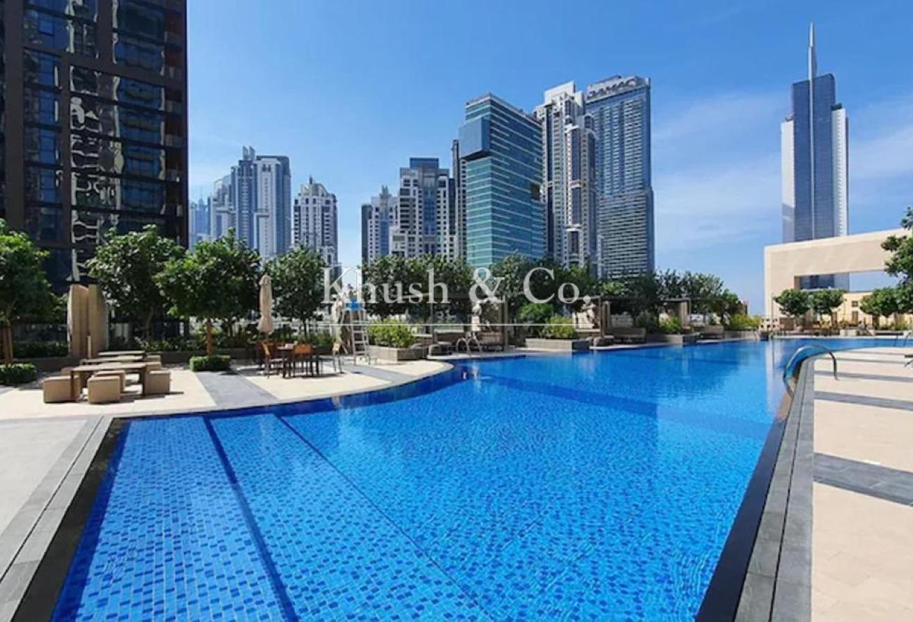 Modern Living | Premium Residence | Vacant photo 11