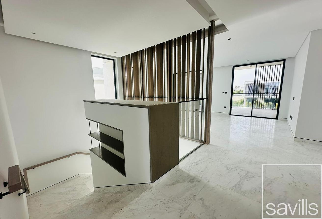 Skyline Elegance | Luxury Villa | Prime Community photo 13