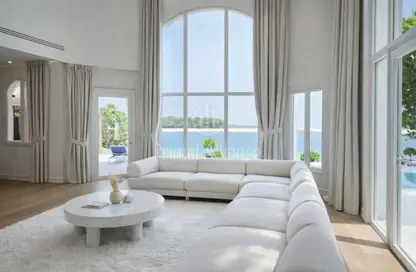 Villa - 5 Bedrooms - 6 Bathrooms for rent in Garden Homes Frond F - Garden Homes - Palm Jumeirah - Dubai