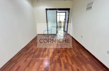 Office Space - 1 Bedroom - 6 Bathrooms for rent in Corniche View Tower - Corniche Road - Abu Dhabi