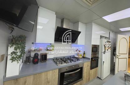 Apartment - 3 Bedrooms - 4 Bathrooms for sale in Al Khan Corniche - Al Khan - Sharjah