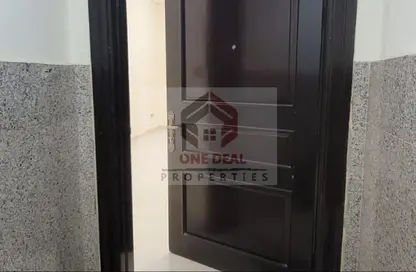 شقة - 2 غرف نوم - 2 حمامات للايجار في المطارد - العين