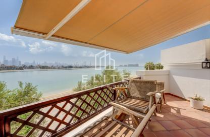 Villa - 4 - 5 for rent in Garden Homes Frond L - Garden Homes - Palm Jumeirah - Dubai