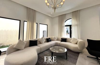 Villa - 4 Bedrooms - 5 Bathrooms for rent in Garden Homes Frond E - Garden Homes - Palm Jumeirah - Dubai